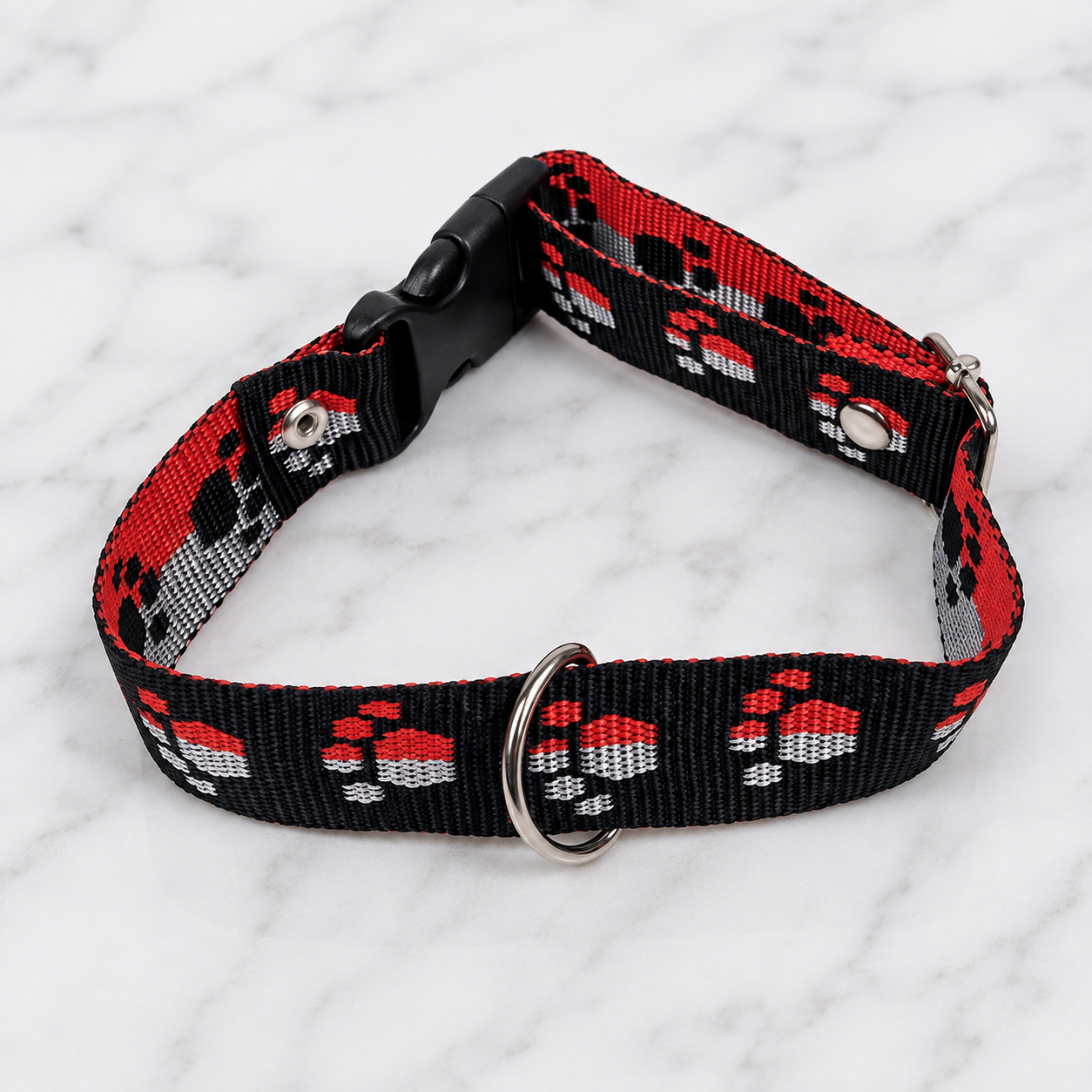 Collar Pixel Rojo y Negro